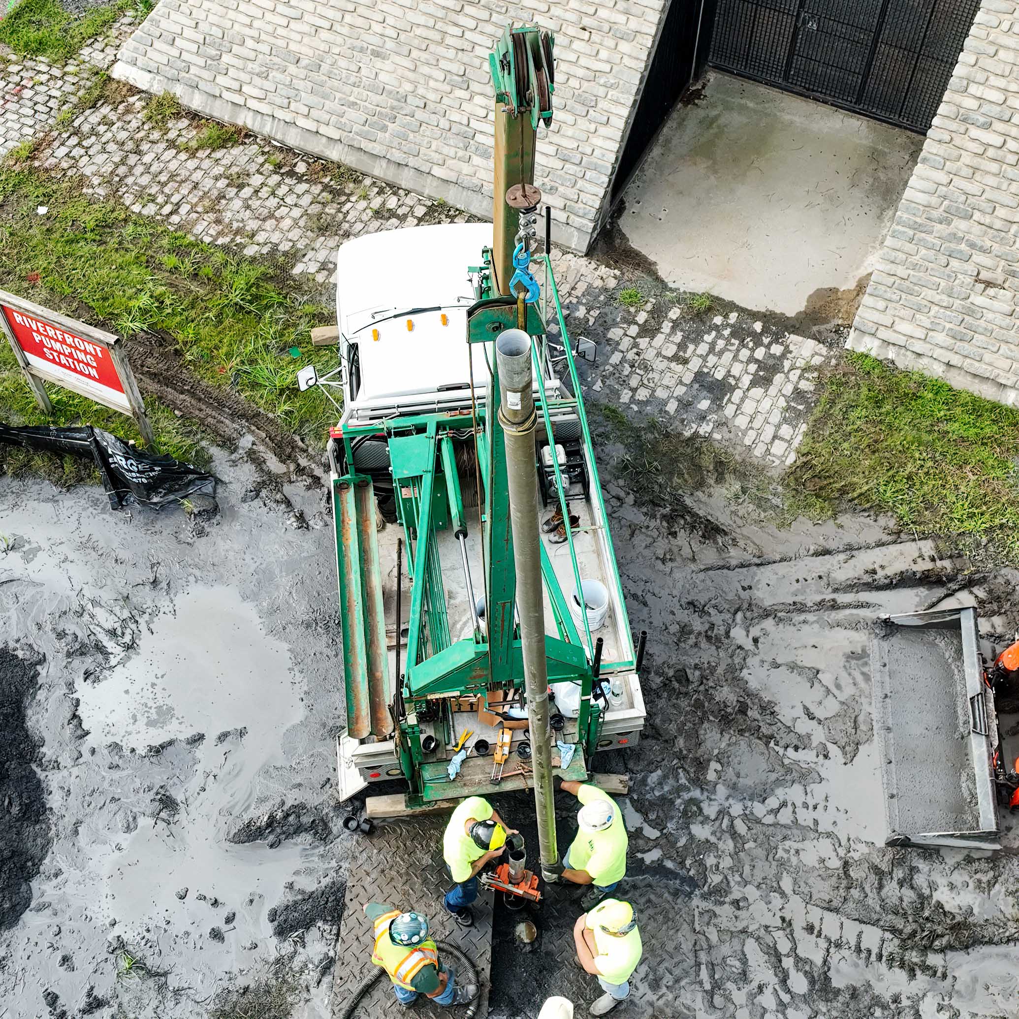 Setting Pipe Geothermal Well Connecticut Wells - aerial on location Albany NY - rcm Imaging